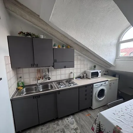Bodoni Center Apartment *